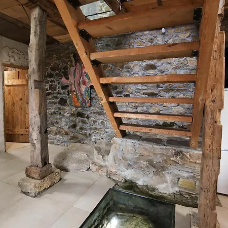 Nyaraló 'гнездото', 'the Nest', Rhodope Mountains, Banite *