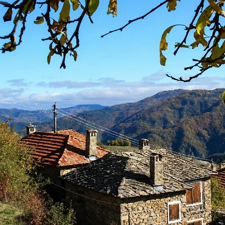 Nyaraló 'гнездото', 'the Nest', Rhodope Mountains, Banite *